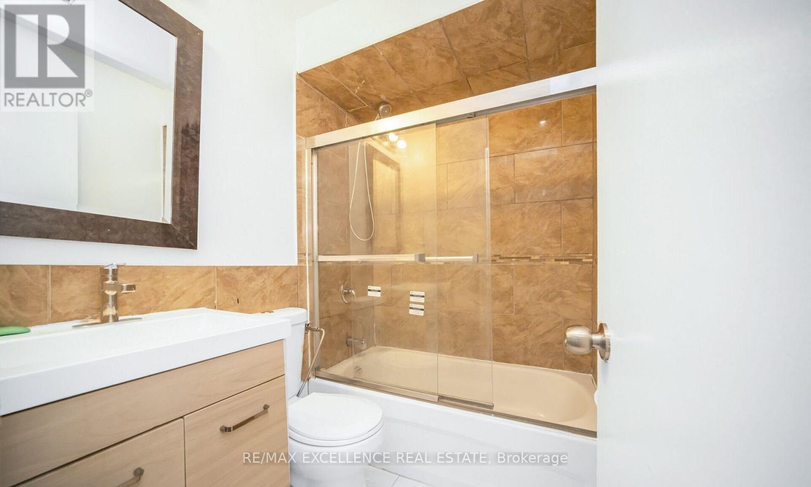 44 Fallway Road, Brampton, Ontario  L6V 3H2 - Photo 11 - W13003342