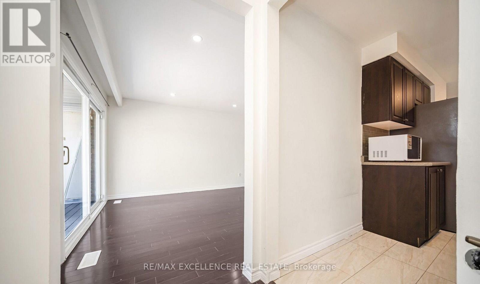 44 Fallway Road, Brampton, Ontario  L6V 3H2 - Photo 4 - W13003342