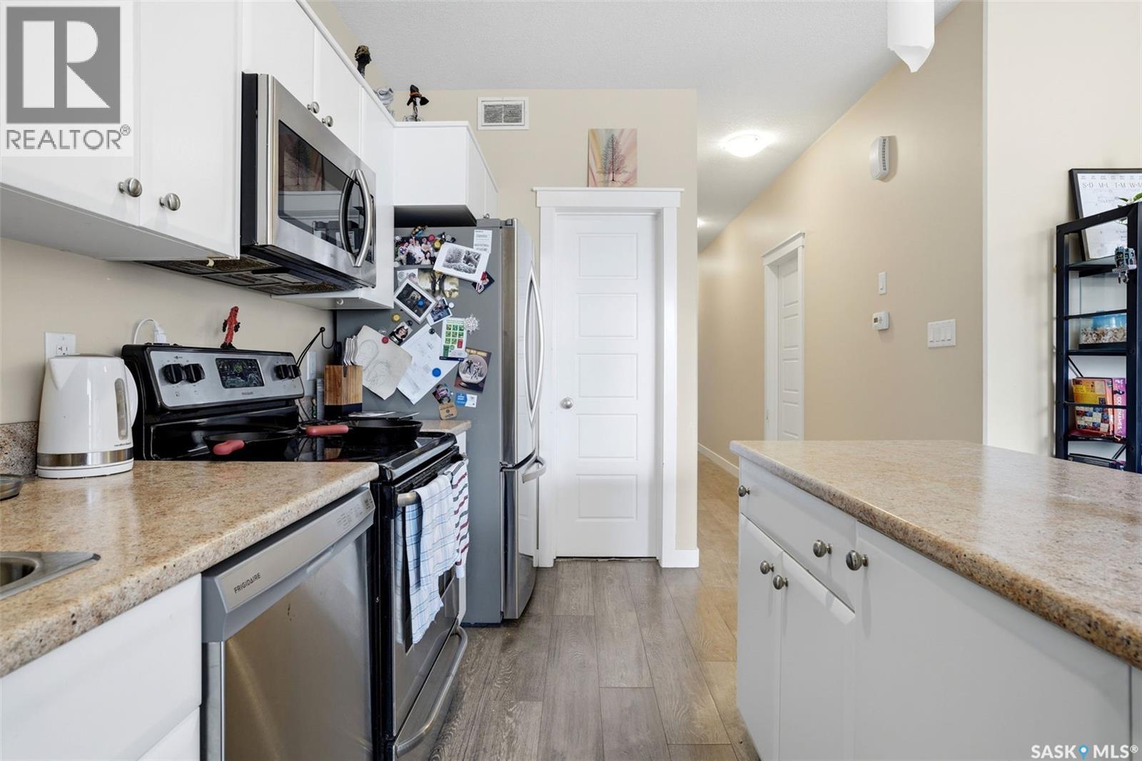 2542 Mcdonald Street, Regina, Saskatchewan  S4N 2Z5 - Photo 11 - SK033017