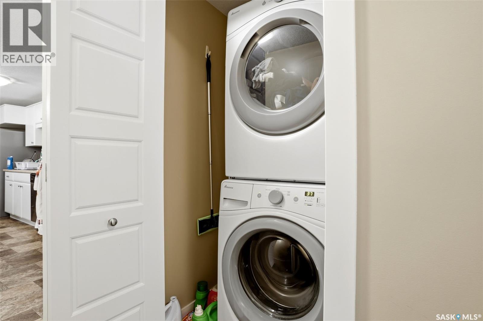 2542 Mcdonald Street, Regina, Saskatchewan  S4N 2Z5 - Photo 25 - SK033017