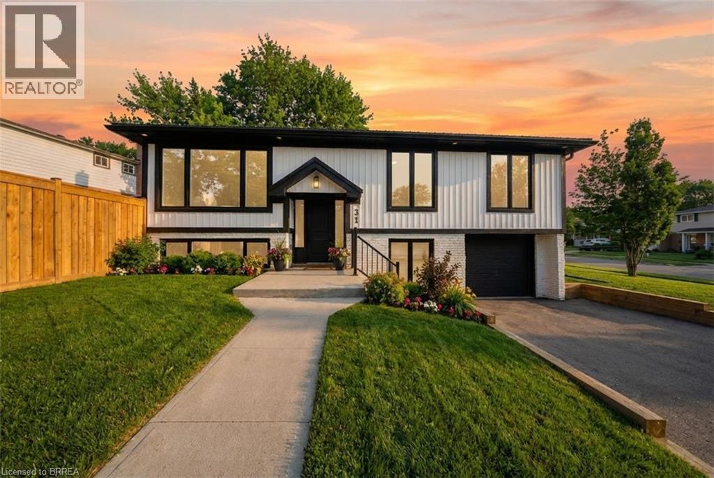 31 HILLCREST Avenue, brantford, Ontario