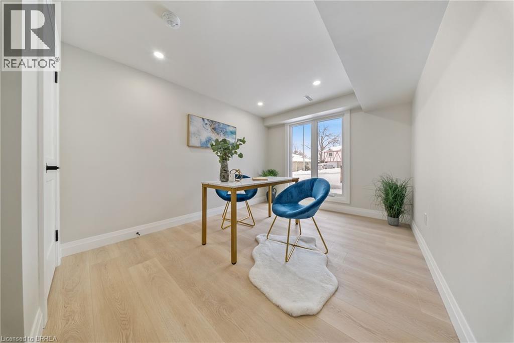 31 Hillcrest Avenue, Brantford, Ontario  N3T 5Z2 - Photo 16 - 40821187