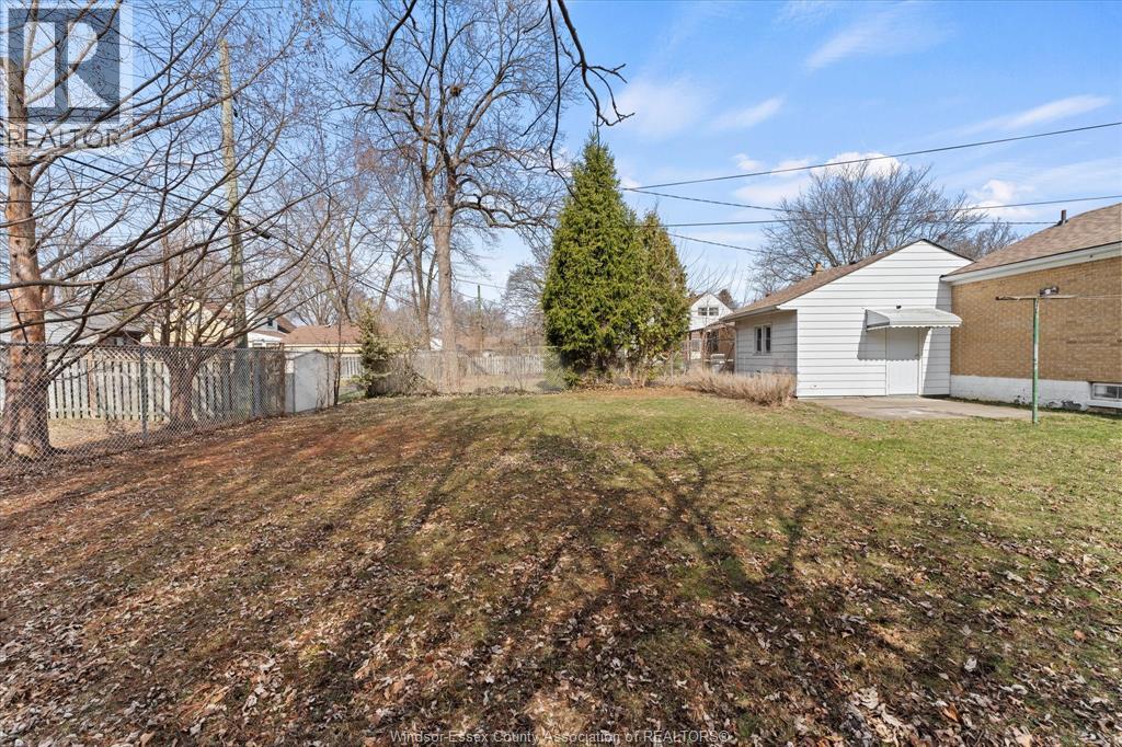 3701 Dandurand Avenue, Windsor, Ontario  N9E 2G4 - Photo 29 - 26008263
