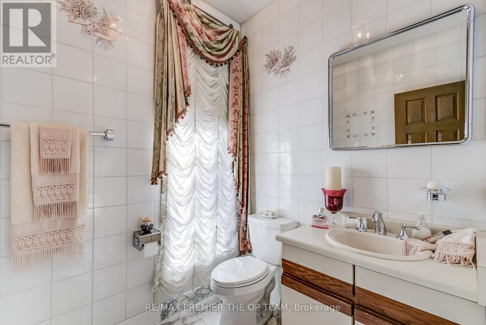 118 Cowan Drive, Vaughan, Ontario  L4L 3E9 - Photo 24 - N12990568