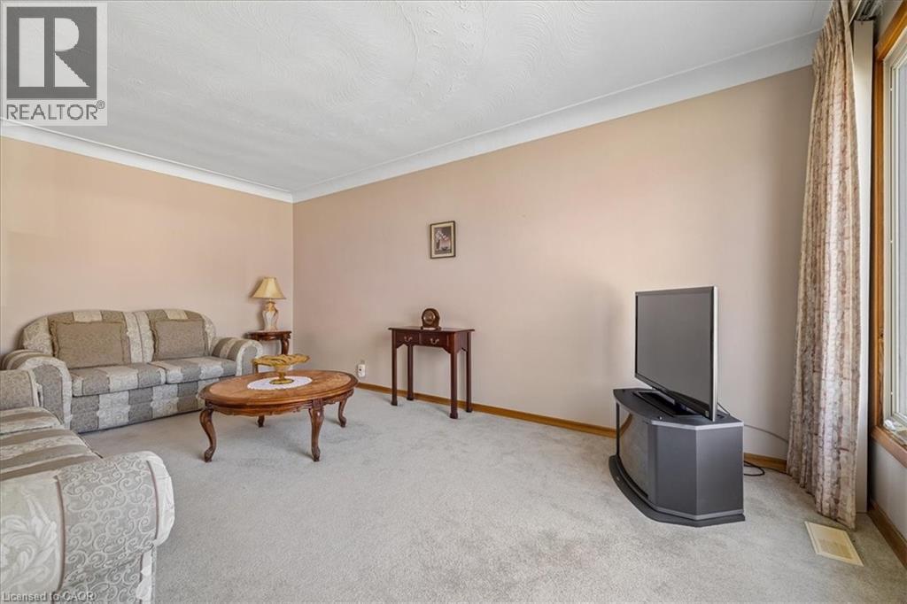 11 Duff Street, Hamilton, Ontario  L9C 1A8 - Photo 8 - 40820986