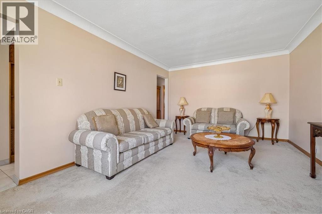 11 Duff Street, Hamilton, Ontario  L9C 1A8 - Photo 9 - 40820986