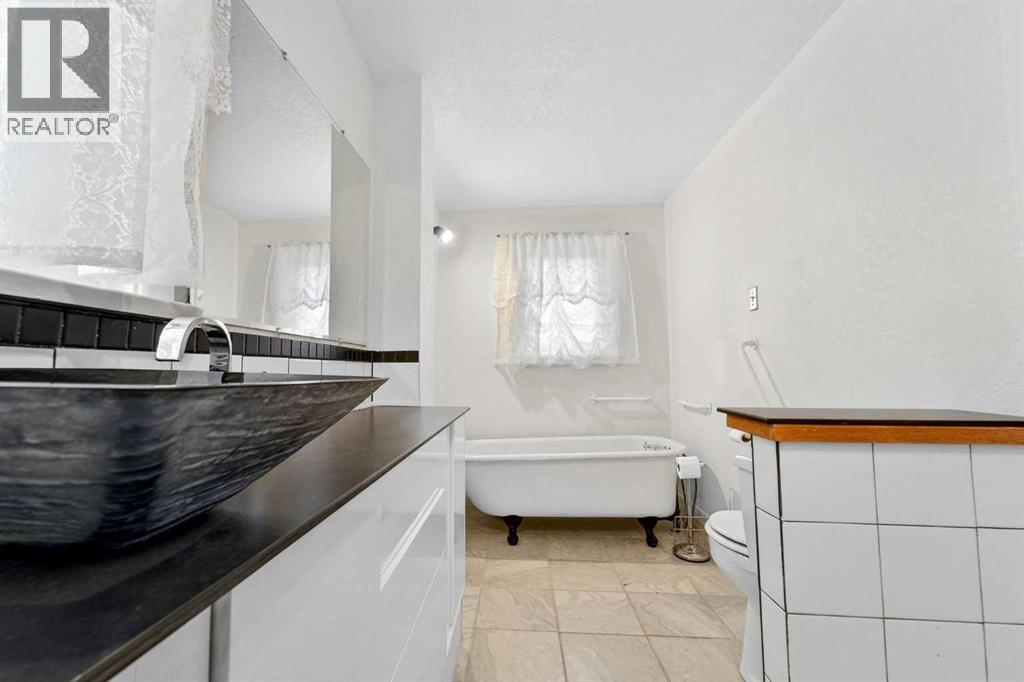 2014 13 Street N, Lethbridge, Alberta  T1H 2V5 - Photo 14 - A2290755