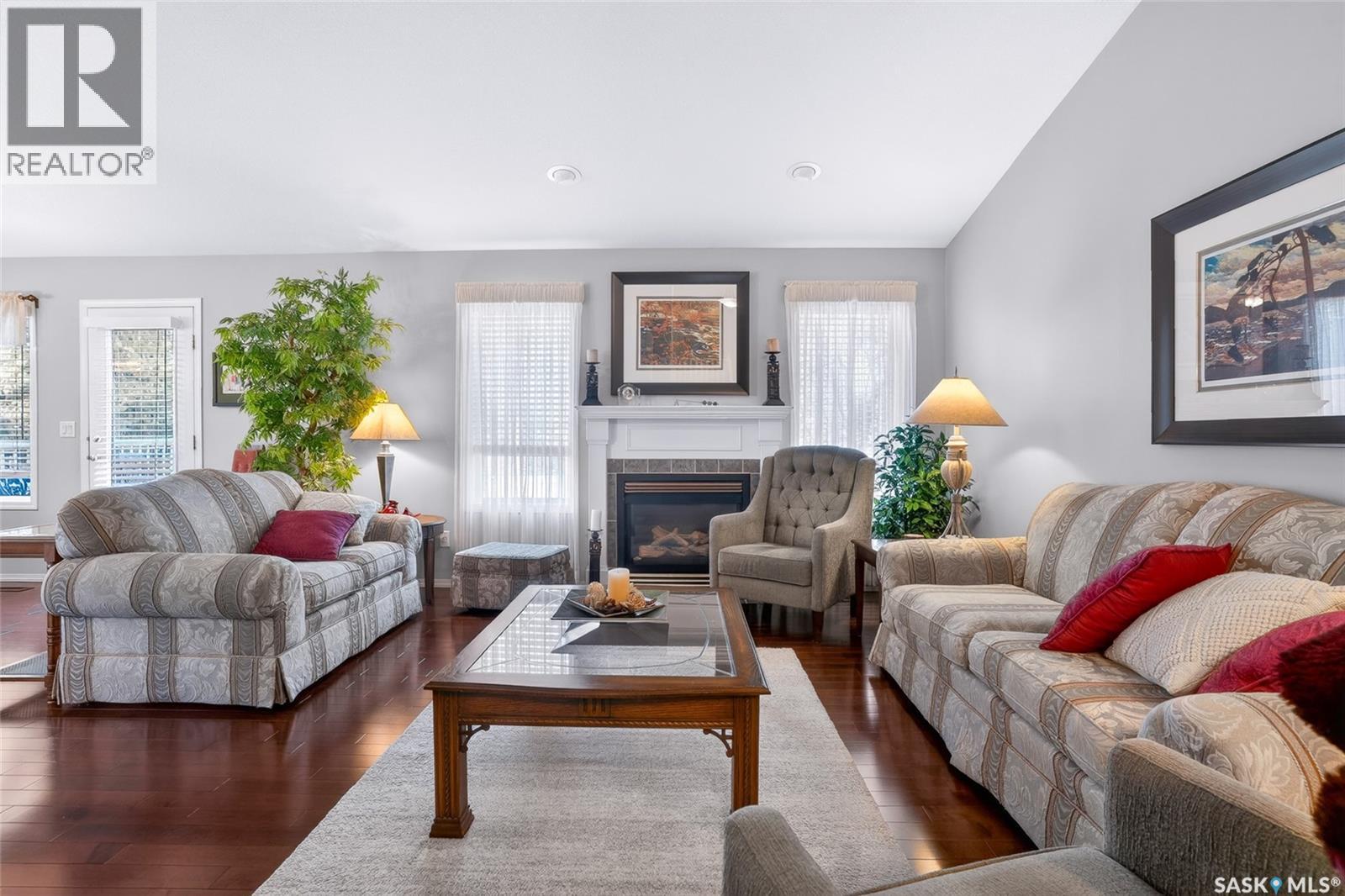 110 810 Mendel Crescent, Saskatoon, Saskatchewan  S7J 5K5 - Photo 2 - SK032960