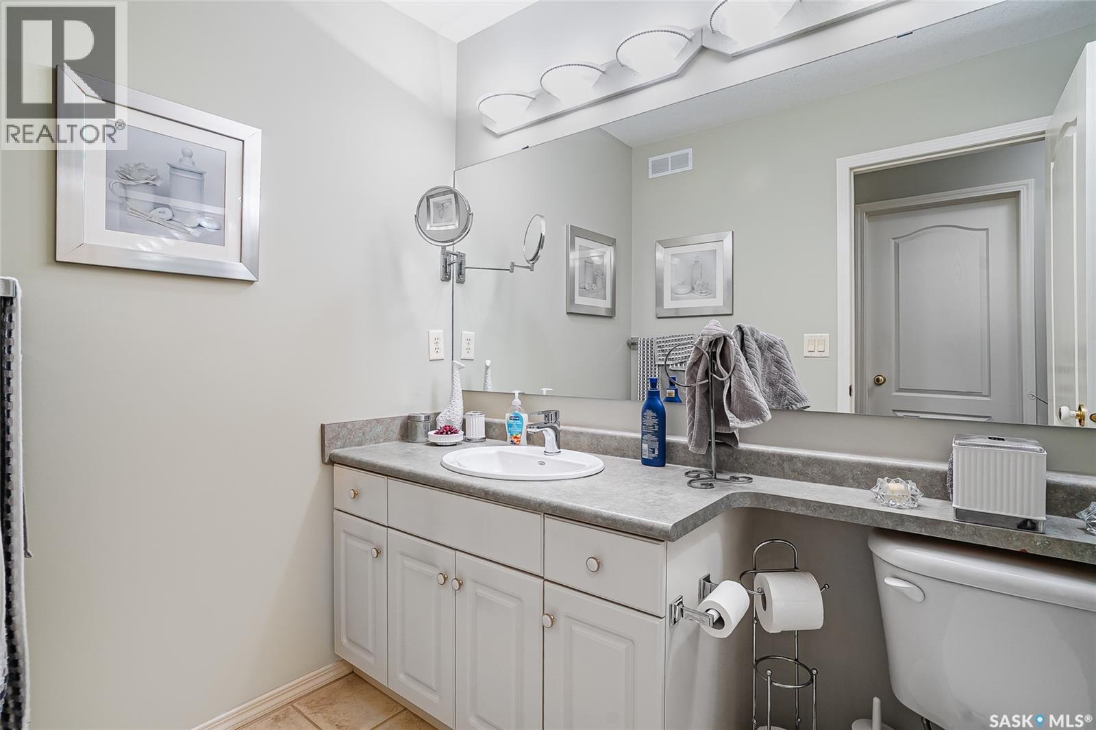 110 810 Mendel Crescent, Saskatoon, Saskatchewan  S7J 5K5 - Photo 22 - SK032960