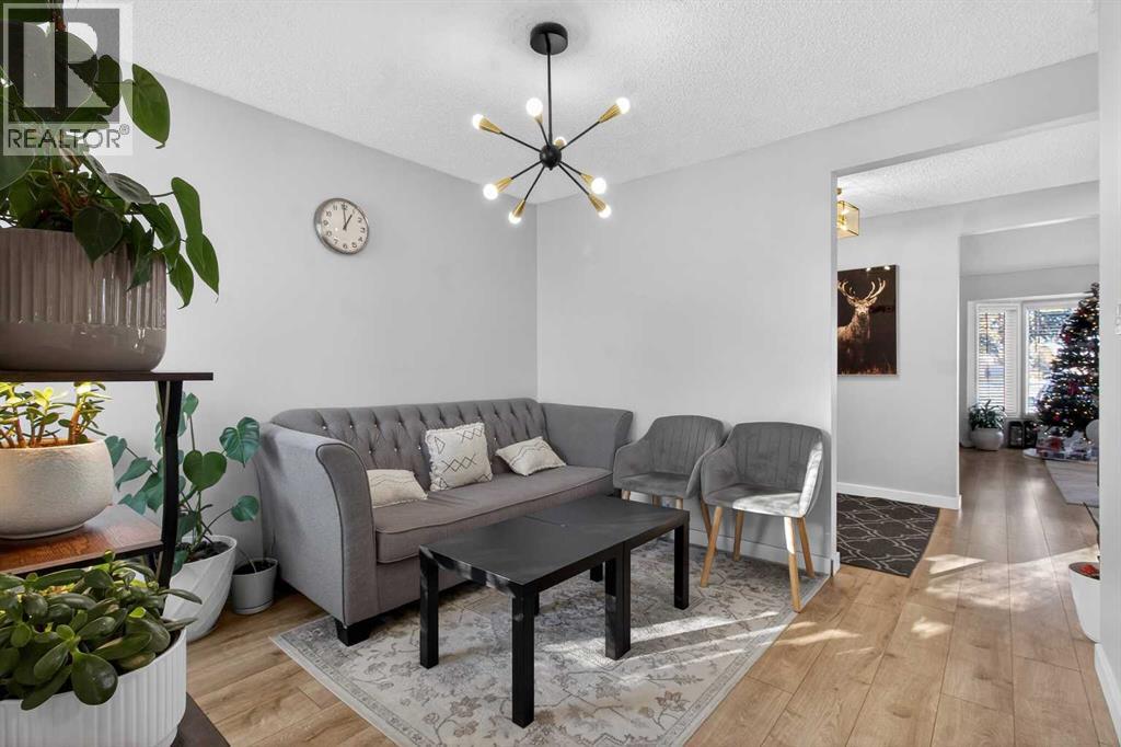 77 Summerfield Road Se, Airdrie, Alberta  T4B 1X8 - Photo 7 - A2291518