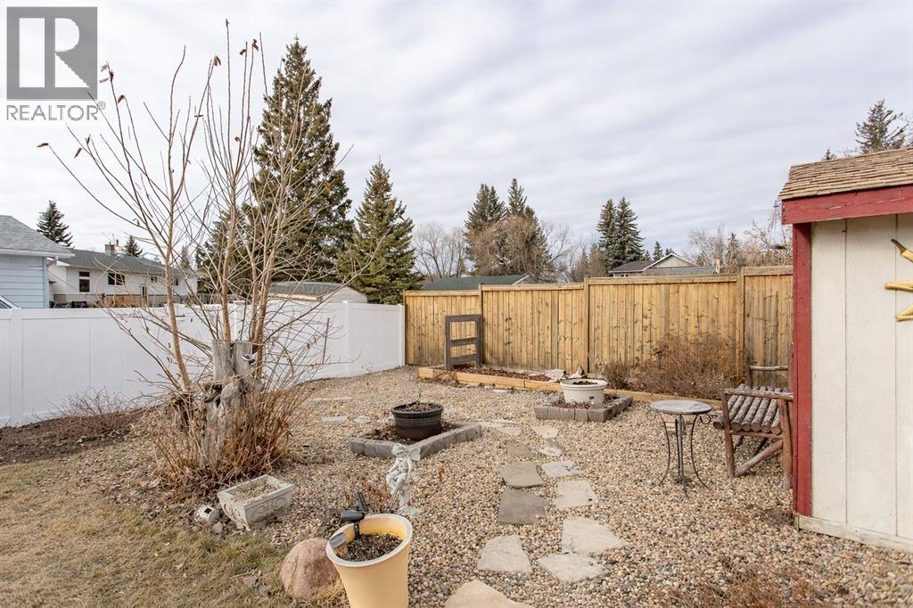 13 Scott Street, Red Deer, Alberta  T4N 0E3 - Photo 24 - A2299301