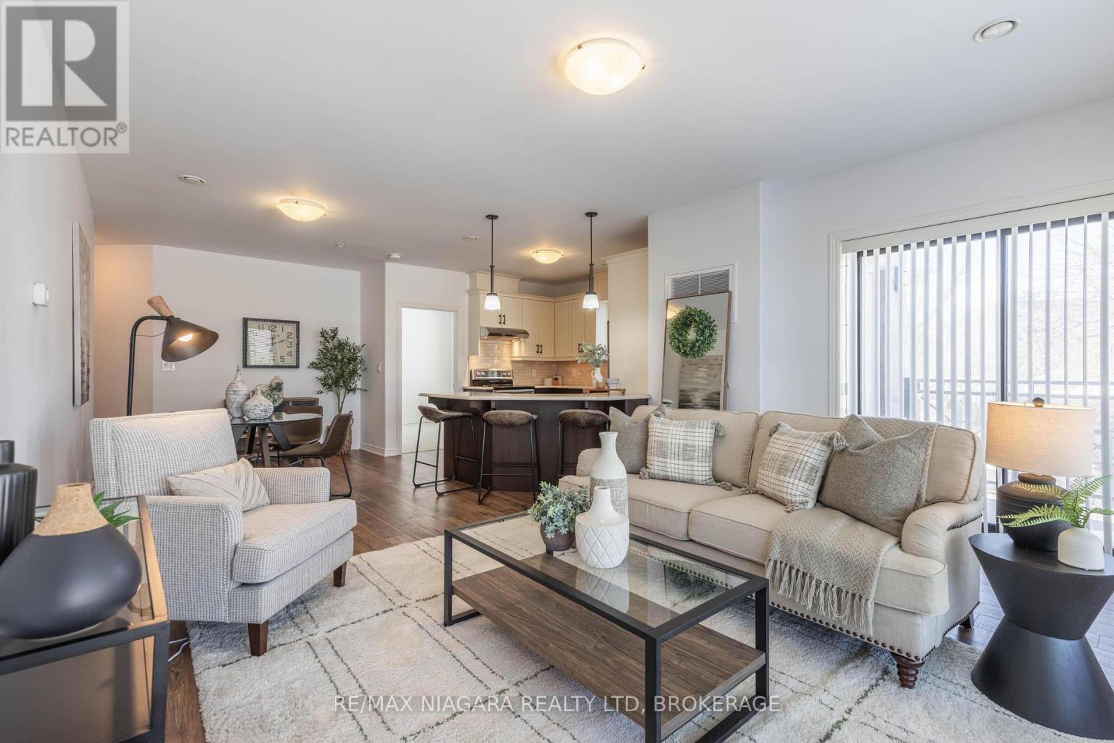 209 - 379 Scott Street, St. Catharines, Ontario  L2M 3W2 - Photo 10 - X13003386