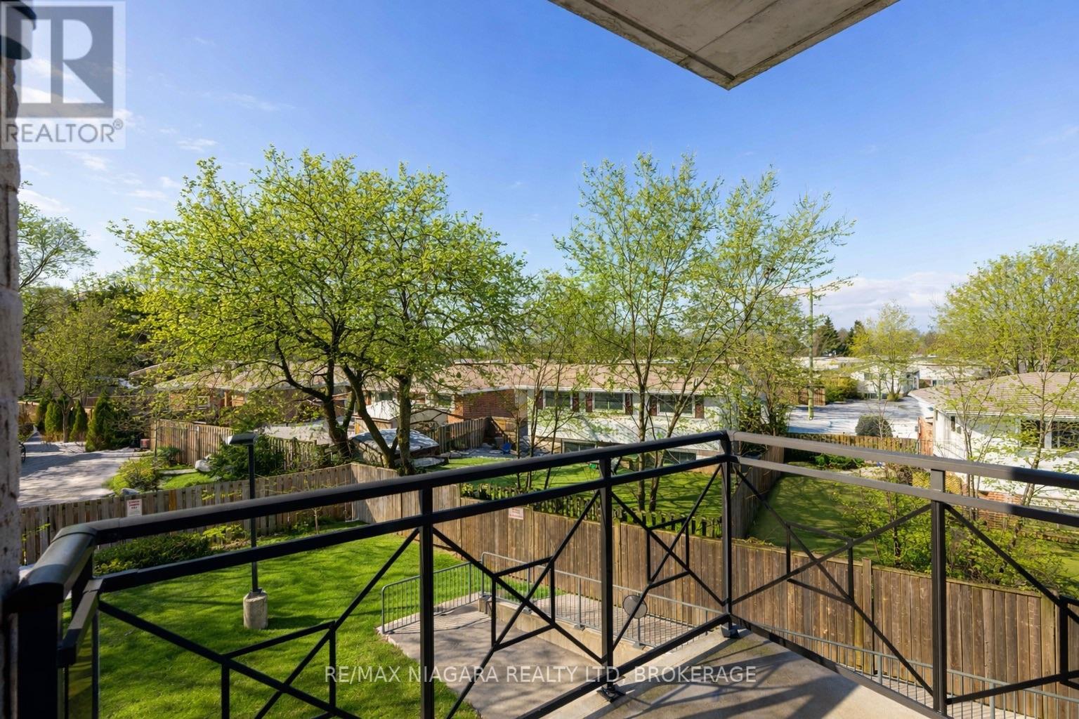 209 - 379 Scott Street, St. Catharines, Ontario  L2M 3W2 - Photo 13 - X13003386