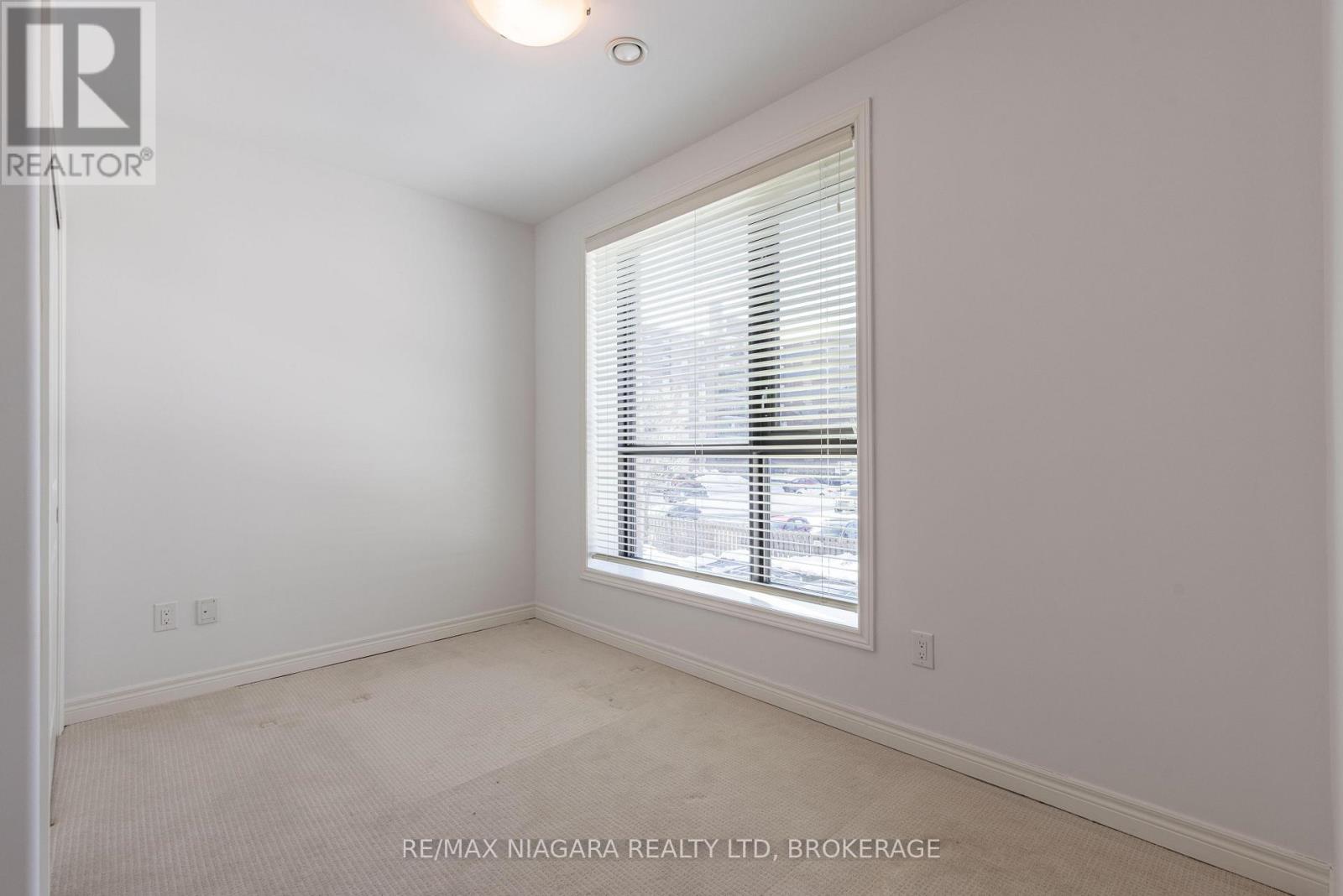 209 - 379 Scott Street, St. Catharines, Ontario  L2M 3W2 - Photo 19 - X13003386