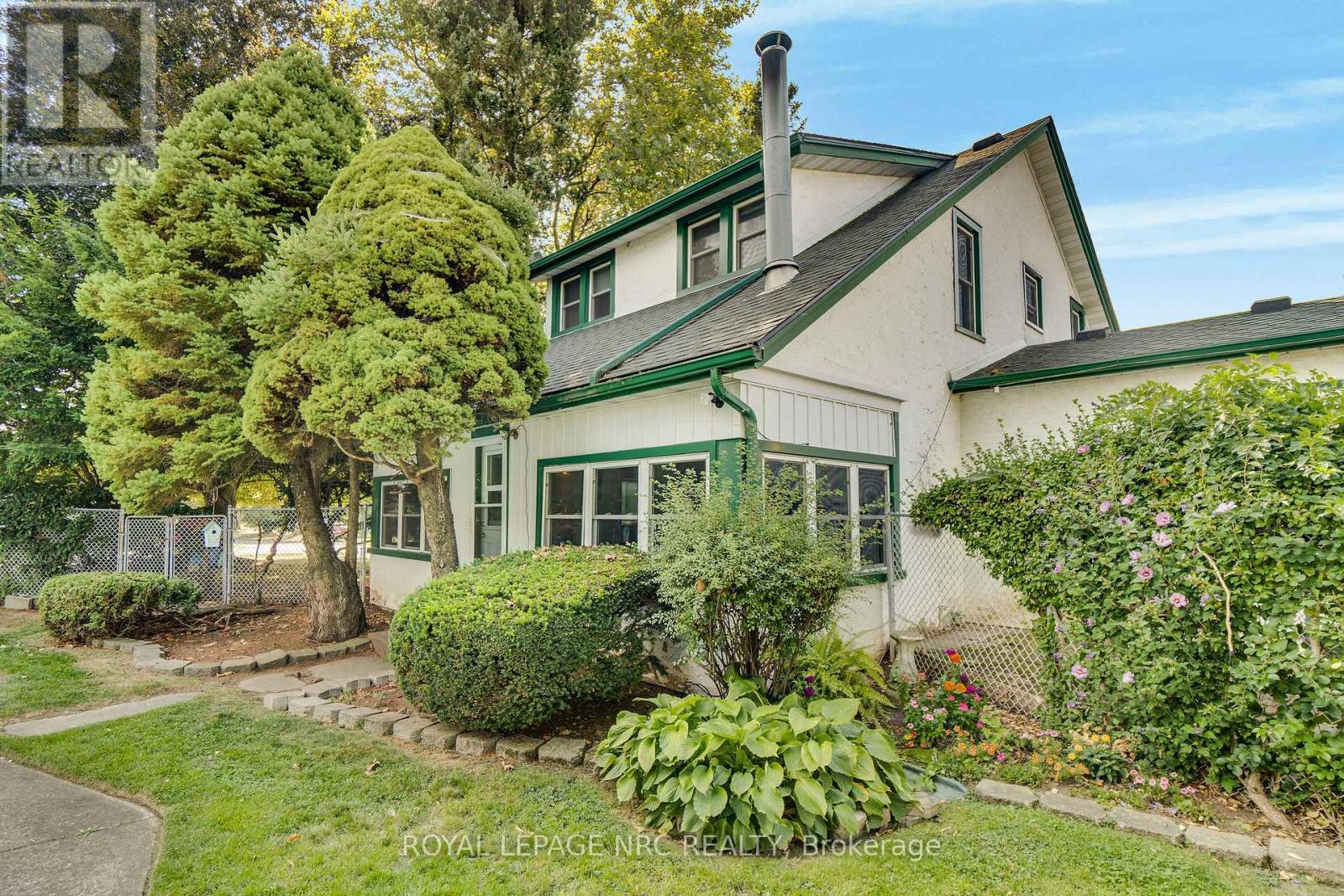 6511 Riall Street, Niagara Falls, Ontario  L2J 1Z4 - Photo 1 - X13003412