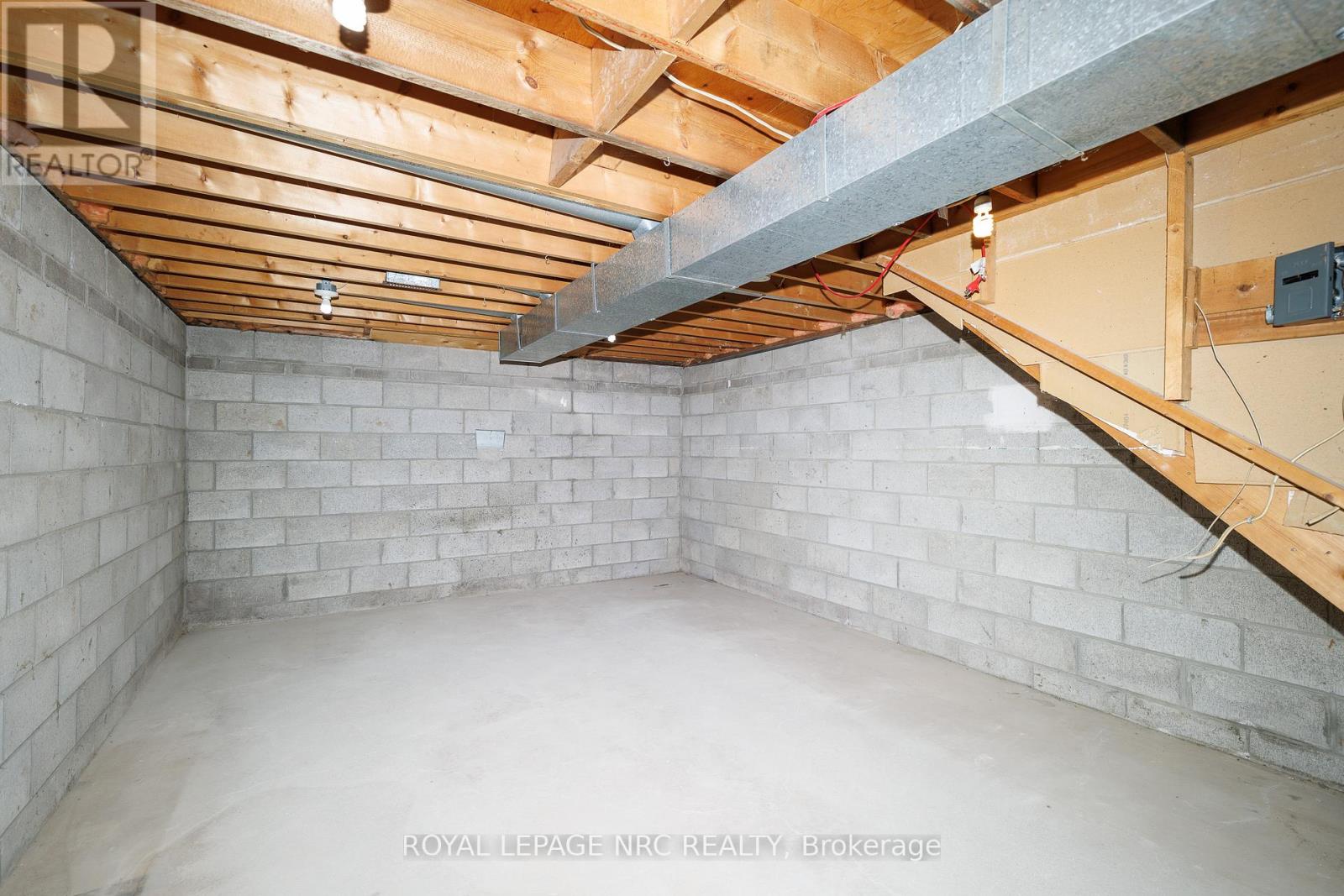 6511 Riall Street, Niagara Falls, Ontario  L2J 1Z4 - Photo 37 - X13003412