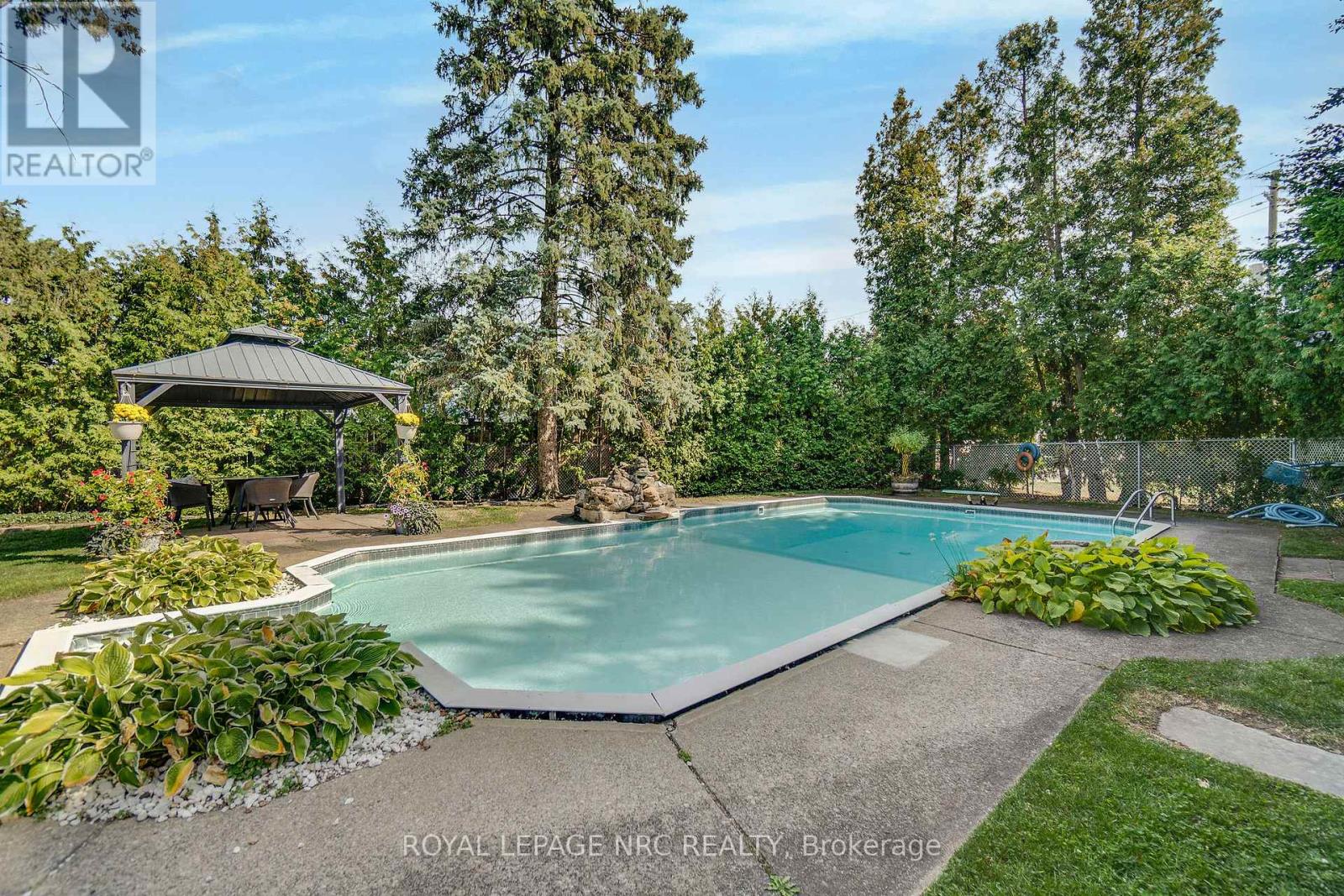 6511 Riall Street, Niagara Falls, Ontario  L2J 1Z4 - Photo 8 - X13003412