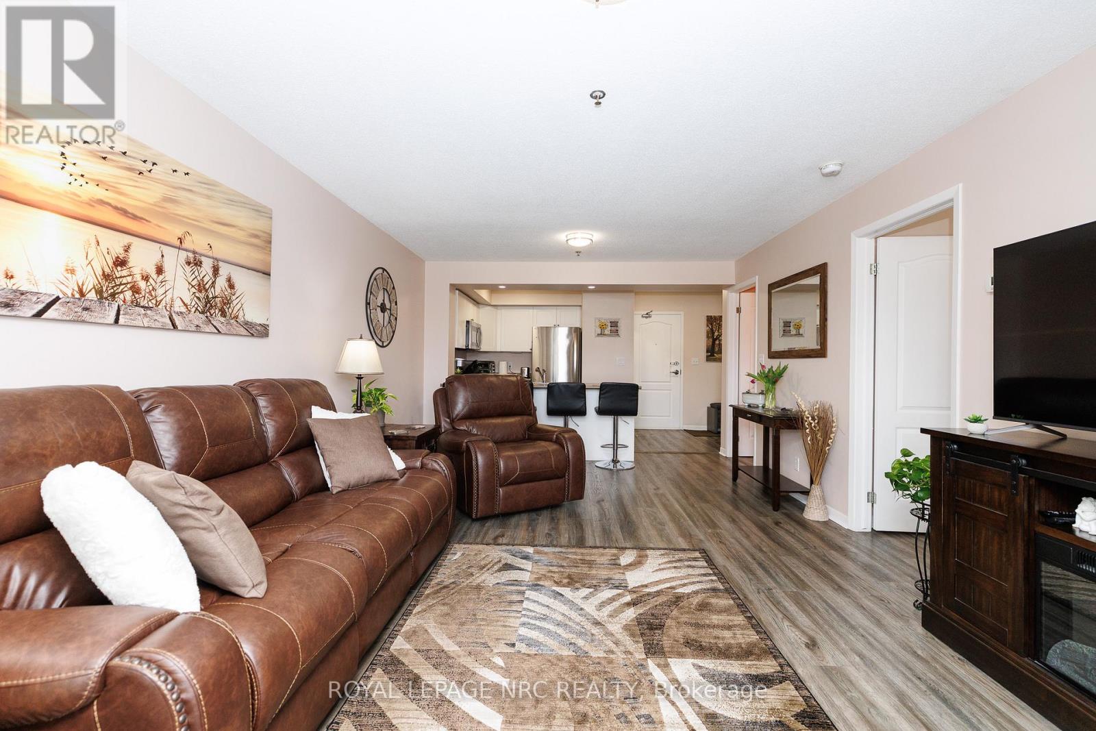 1209 - 330 Prince Charles Drive S, Welland, Ontario  L3C 7B3 - Photo 14 - X13003478