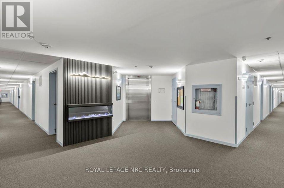 1209 - 330 Prince Charles Drive S, Welland, Ontario  L3C 7B3 - Photo 4 - X13003478