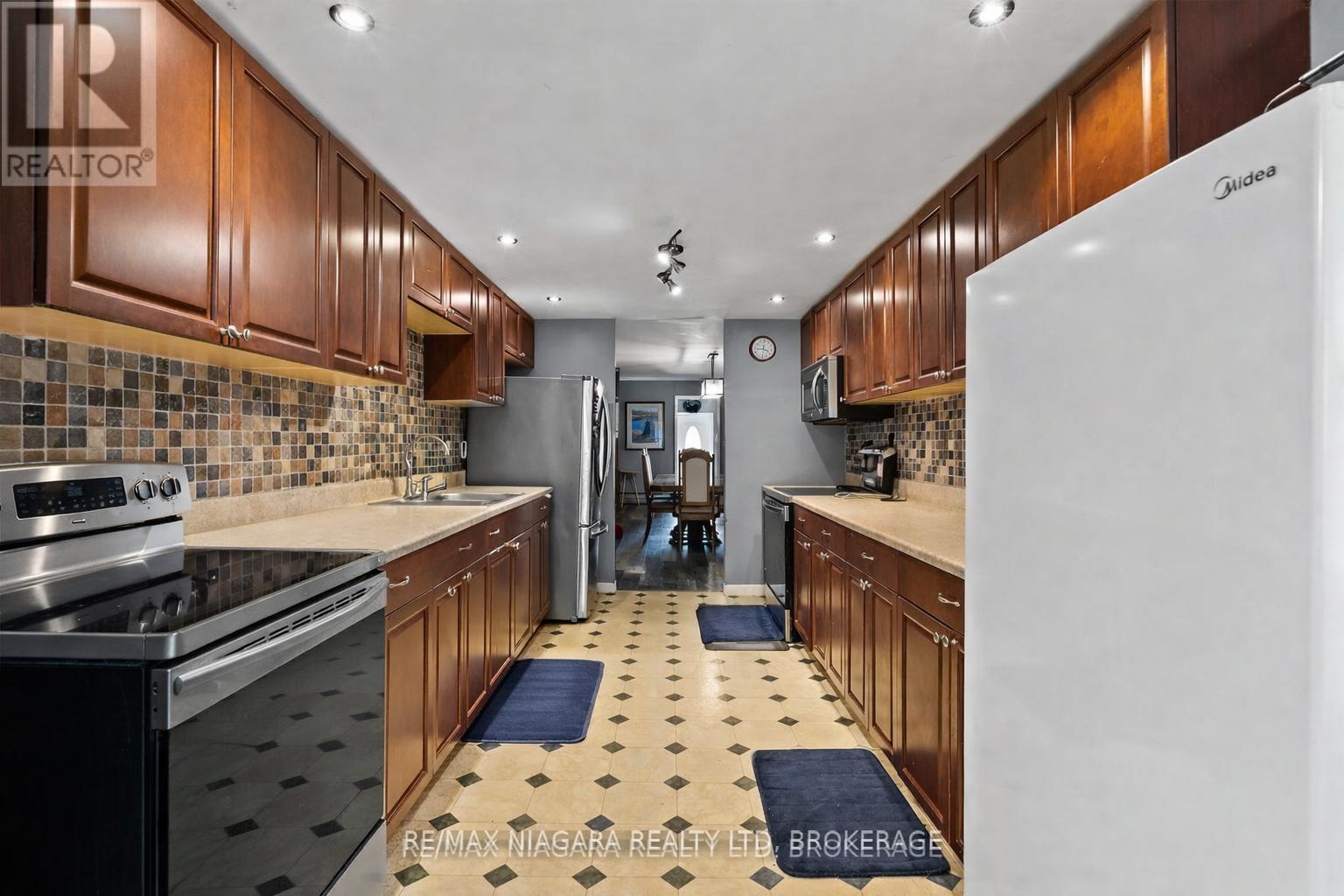 549 Ferndale Avenue, Fort Erie, Ontario  L2A 5C5 - Photo 7 - X13003614