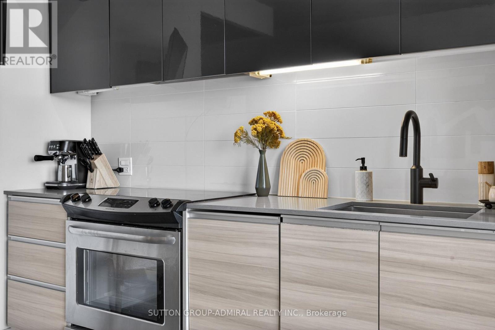 725 - 1190 Dundas Street E, Toronto, Ontario  M4M 0C5 - Photo 13 - E12995806