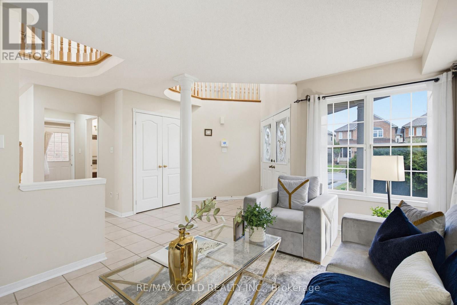 7 Sheepberry Terrace, Brampton, Ontario  L7A 2B6 - Photo 2 - W12981588