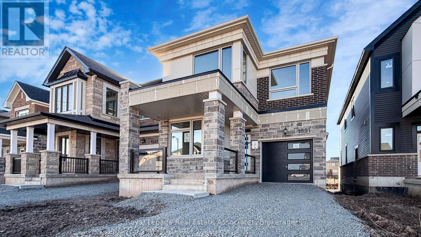 1531 Whitlock Avenue, Milton, Ontario  L9E 2J7 - Photo 2 - W13003348