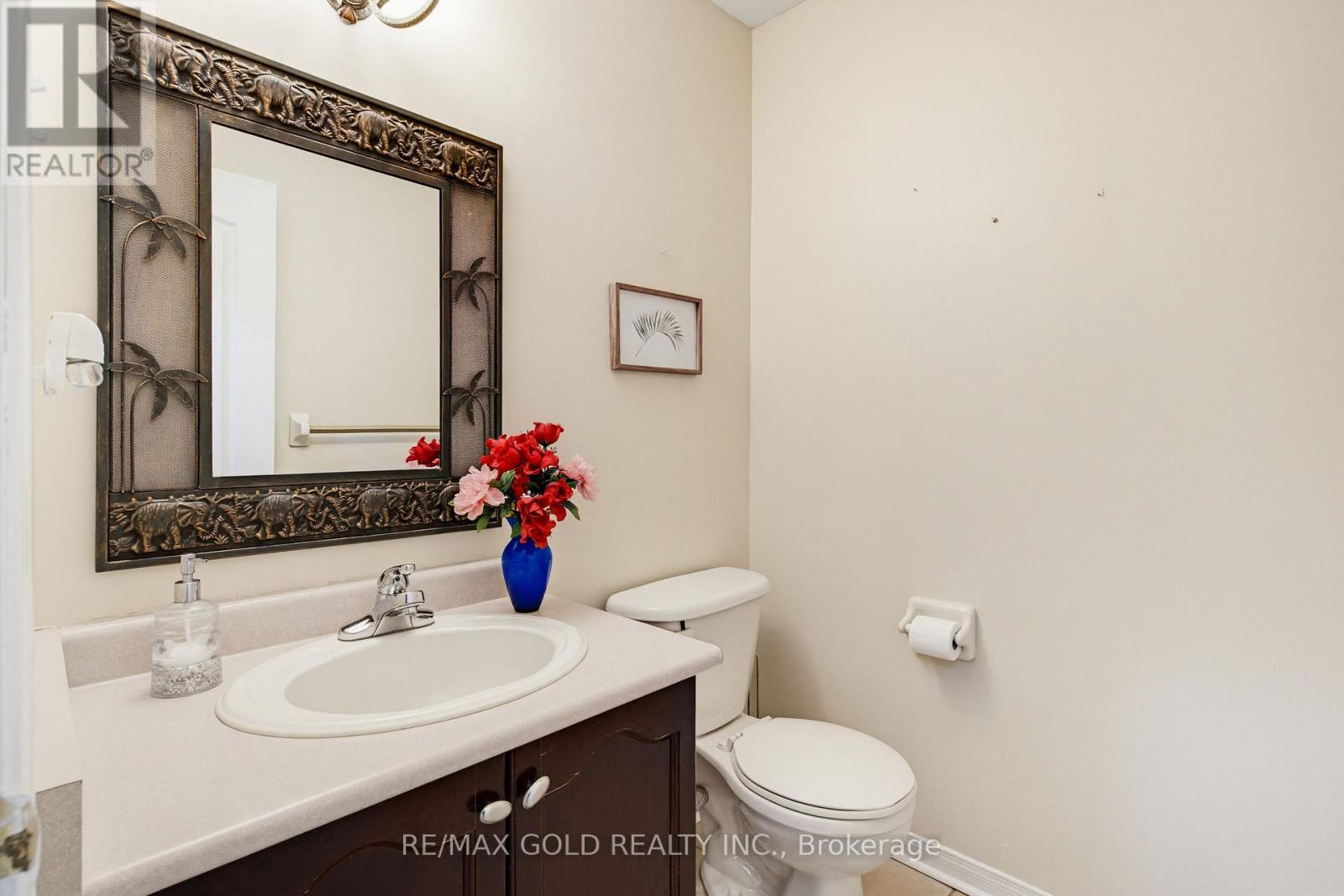 7 Sheepberry Terrace, Brampton, Ontario  L7A 2B6 - Photo 5 - W12981588