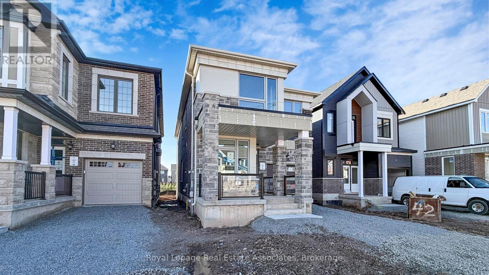 1531 Whitlock Avenue, Milton, Ontario  L9E 2J7 - Photo 3 - W13003348