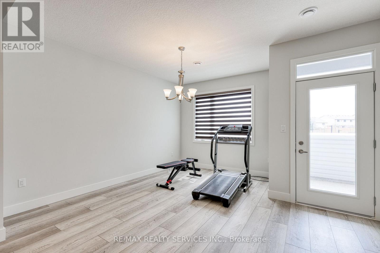 12 - 925 Deveron Crescent, London South, Ontario  N5Z 5A4 - Photo 10 - X12972194