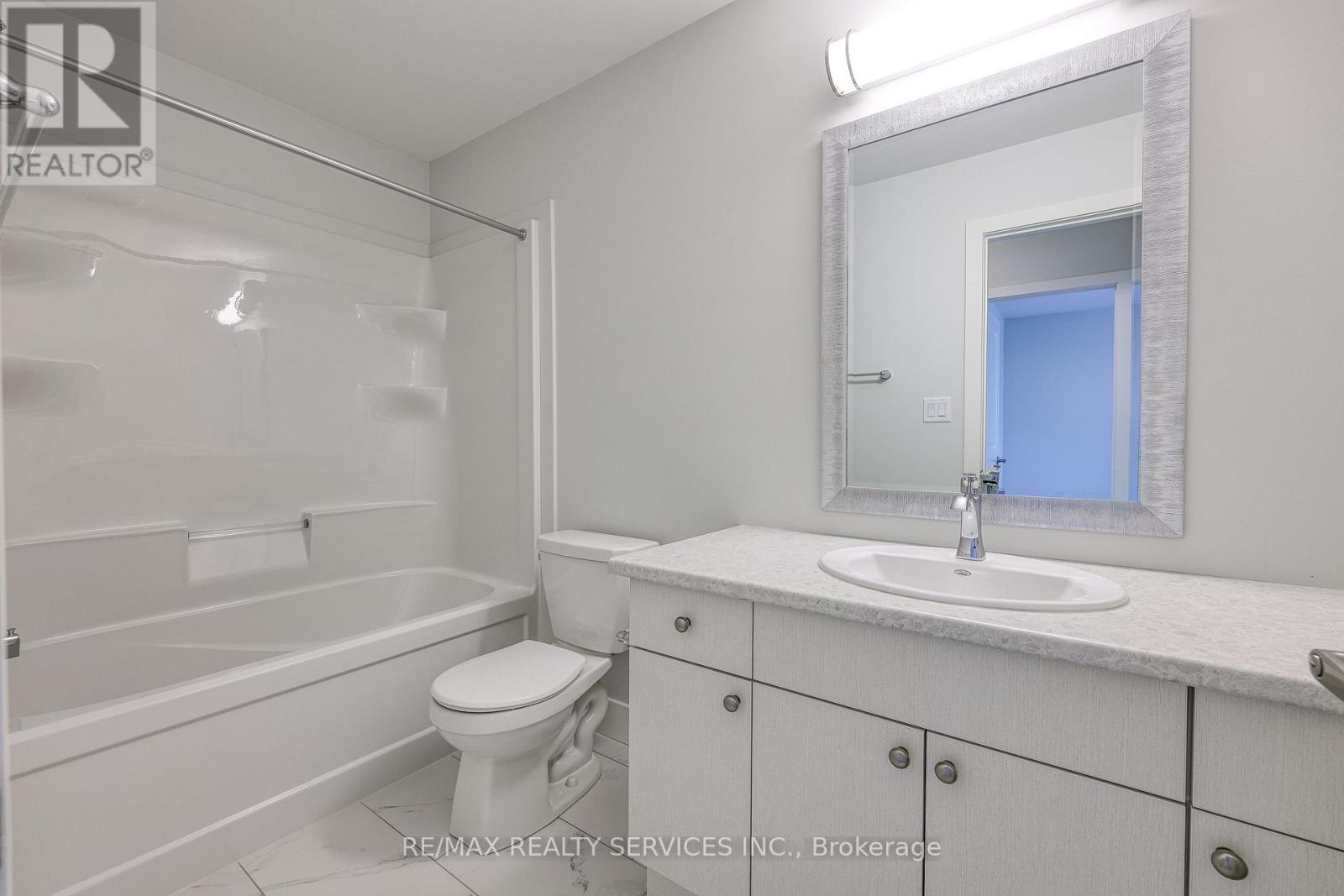 12 - 925 Deveron Crescent, London South, Ontario  N5Z 5A4 - Photo 16 - X12972194