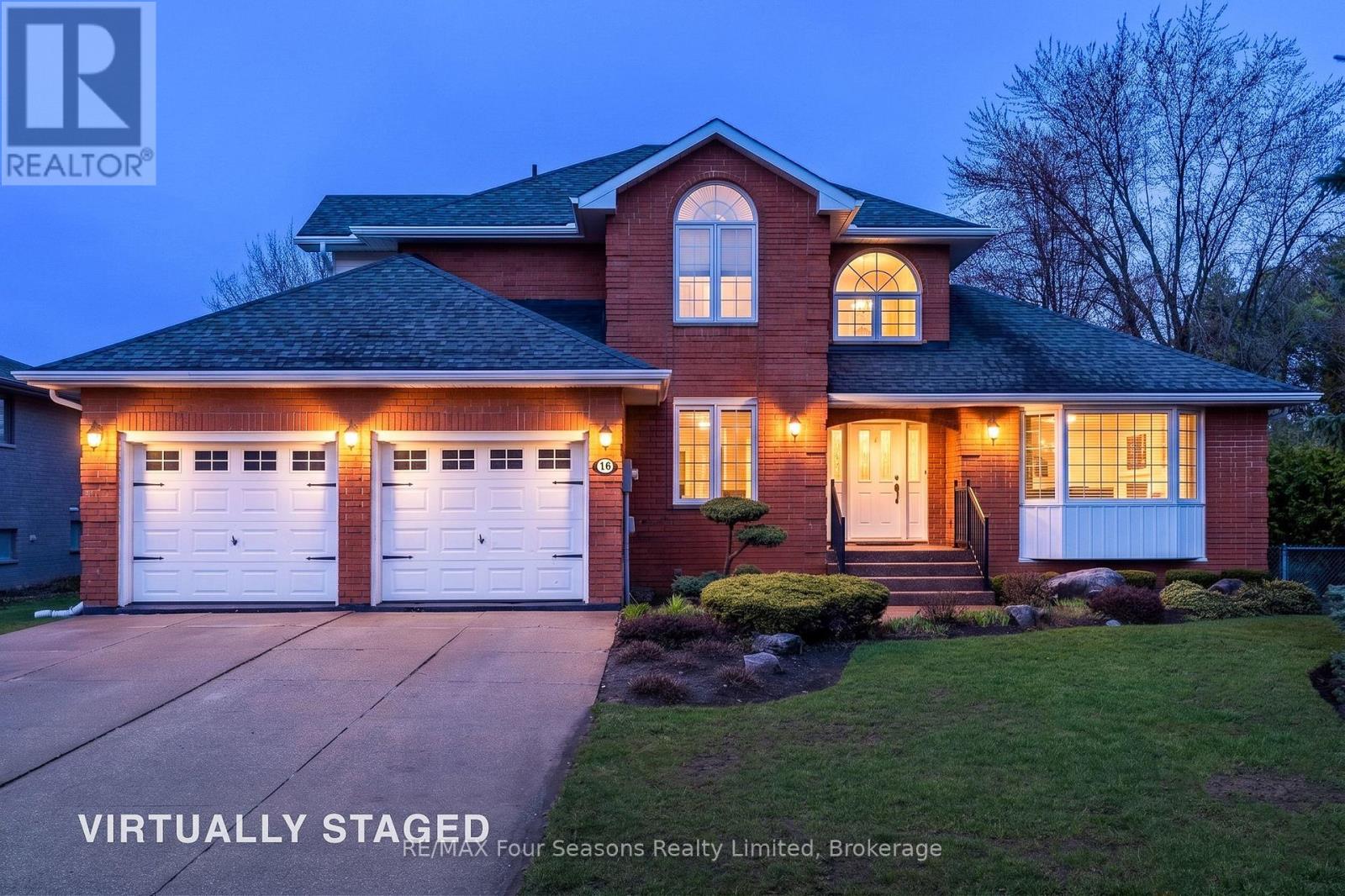 16 CARMICHAEL CRESCENT, Collingwood, Ontario