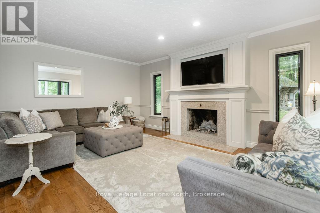 18 Mills Circle, Springwater, Ontario  L0L 1X0 - Photo 24 - S13003624