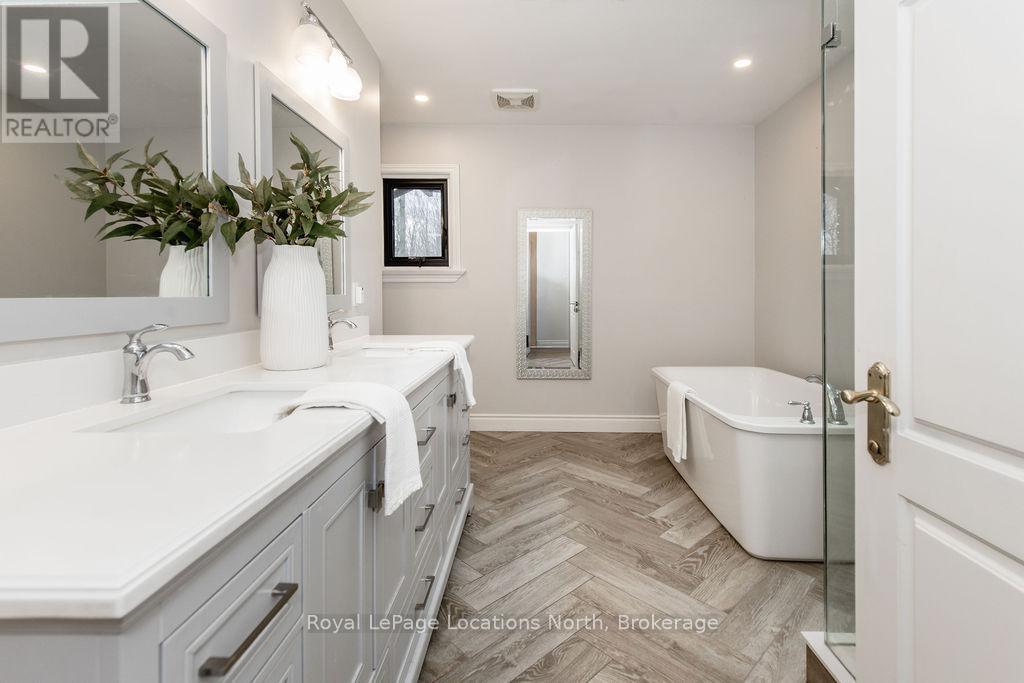 18 Mills Circle, Springwater, Ontario  L0L 1X0 - Photo 34 - S13003624