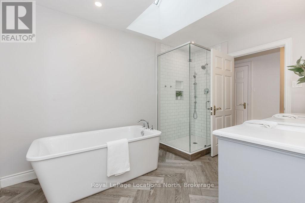 18 Mills Circle, Springwater, Ontario  L0L 1X0 - Photo 35 - S13003624