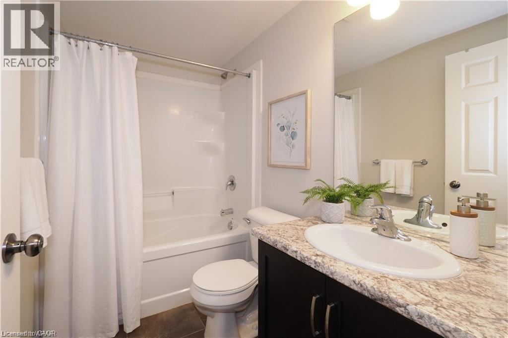 1180 Countrystone Drive Unit# 10b, Kitchener, Ontario  N2N 0B9 - Photo 11 - 40821235