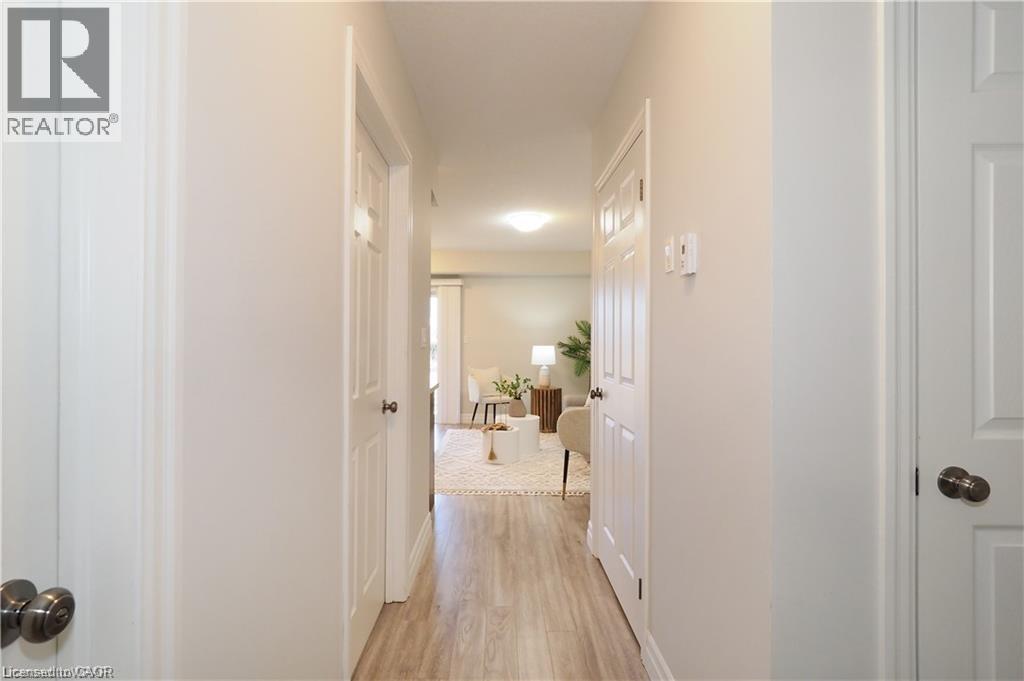 1180 Countrystone Drive Unit# 10b, Kitchener, Ontario  N2N 0B9 - Photo 4 - 40821235