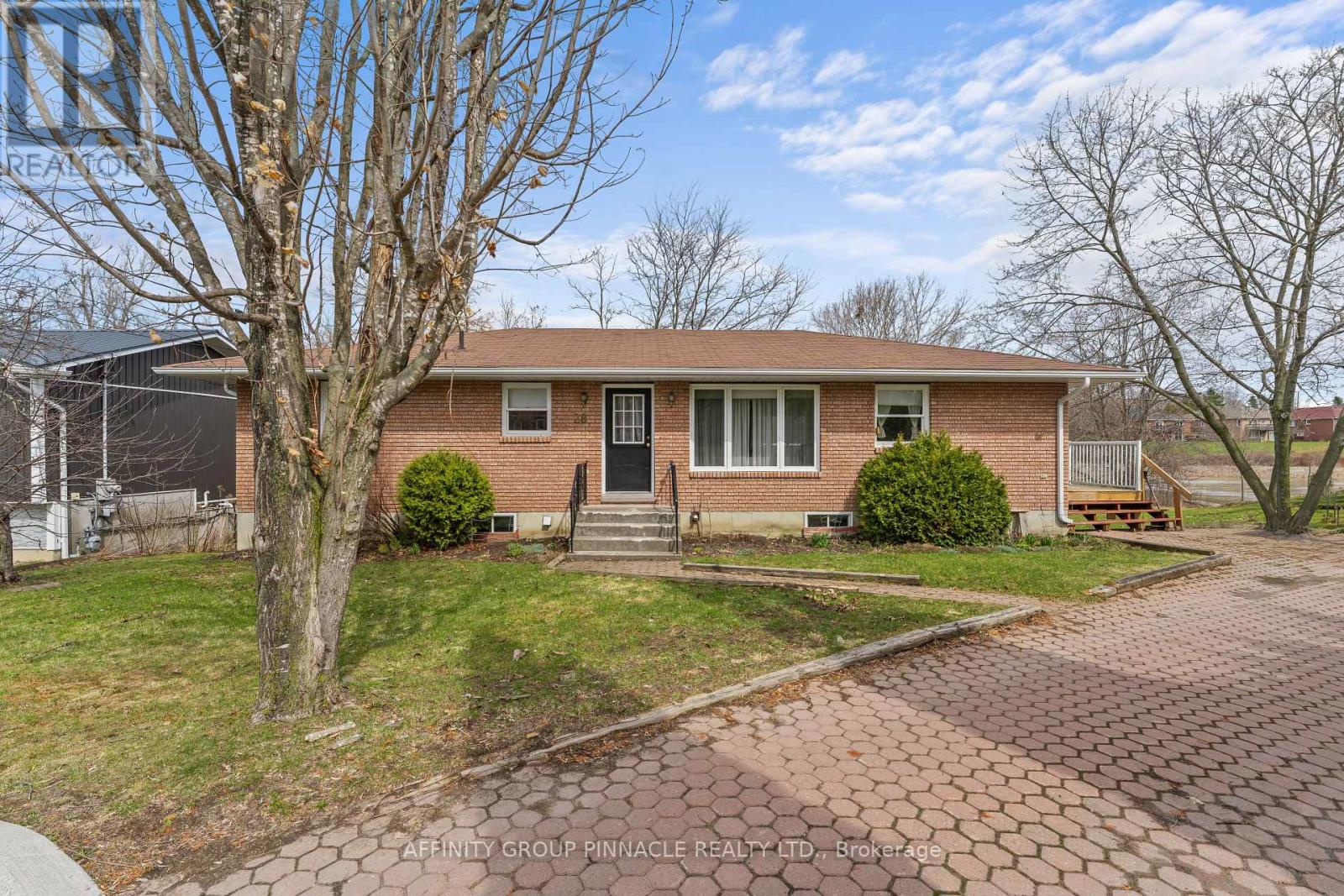 28 Water Street, Kawartha Lakes, Ontario  K9V 2C8 - Photo 1 - X13003426