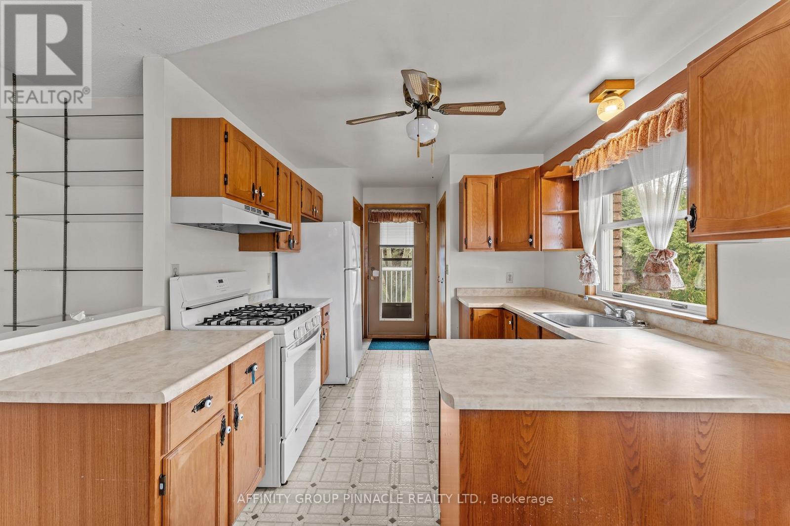 28 Water Street, Kawartha Lakes, Ontario  K9V 2C8 - Photo 10 - X13003426