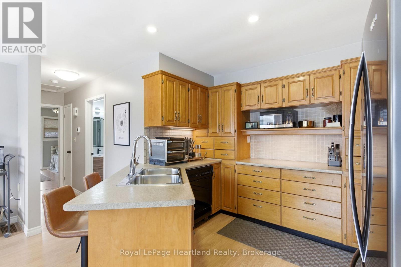 85 Orchard Street, South Huron, Ontario  N0M 1S3 - Photo 10 - X13003508