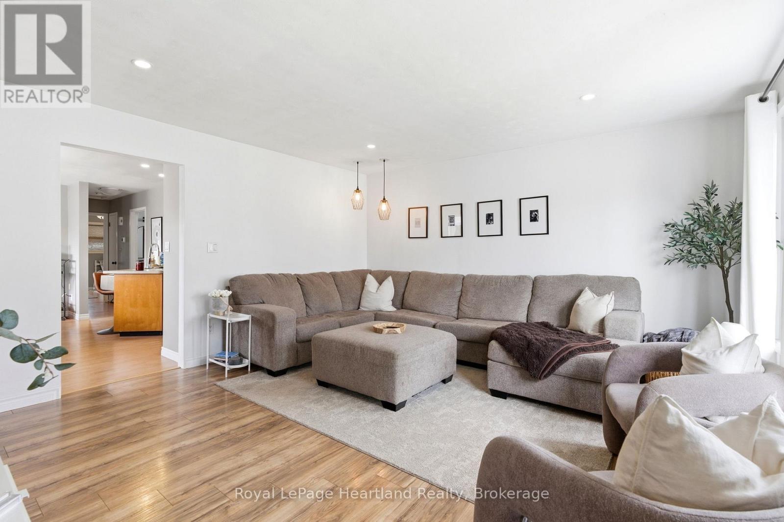 85 Orchard Street, South Huron, Ontario  N0M 1S3 - Photo 5 - X13003508