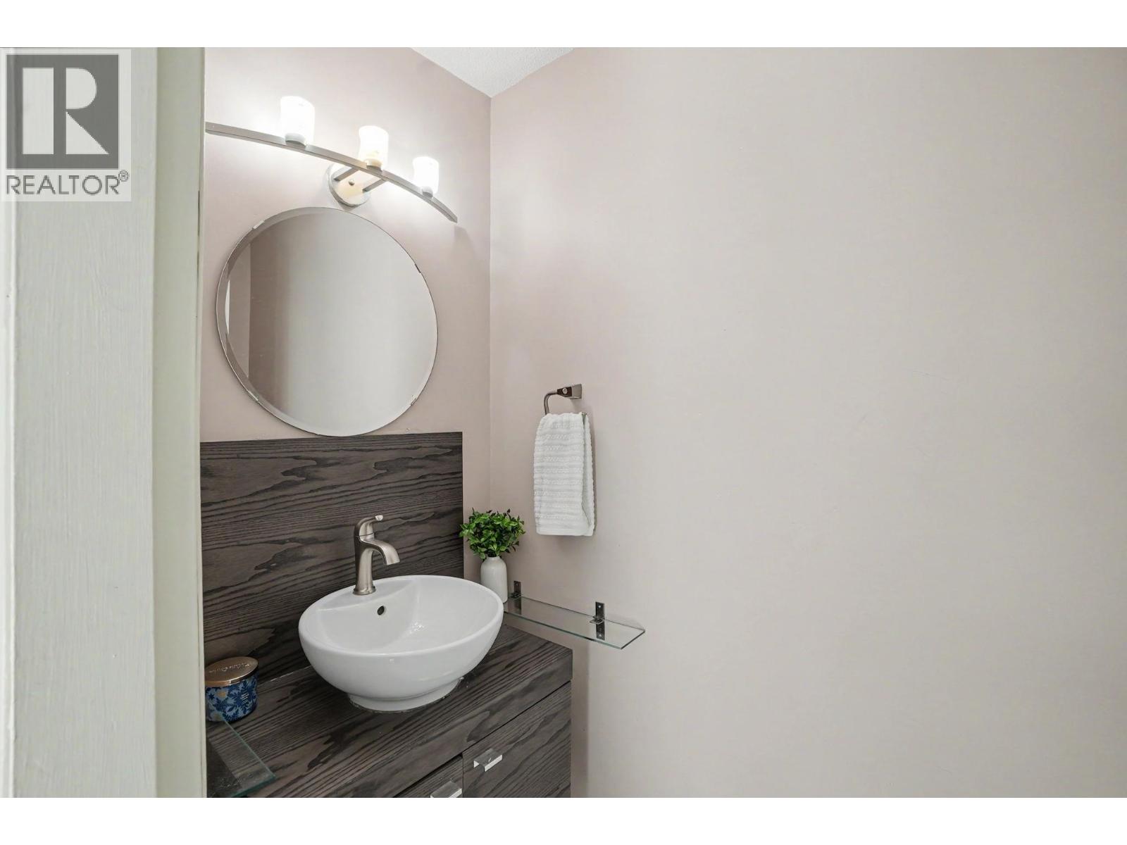 7305 Coronado Drive, Burnaby, British Columbia  V5A 1P9 - Photo 13 - R3111031