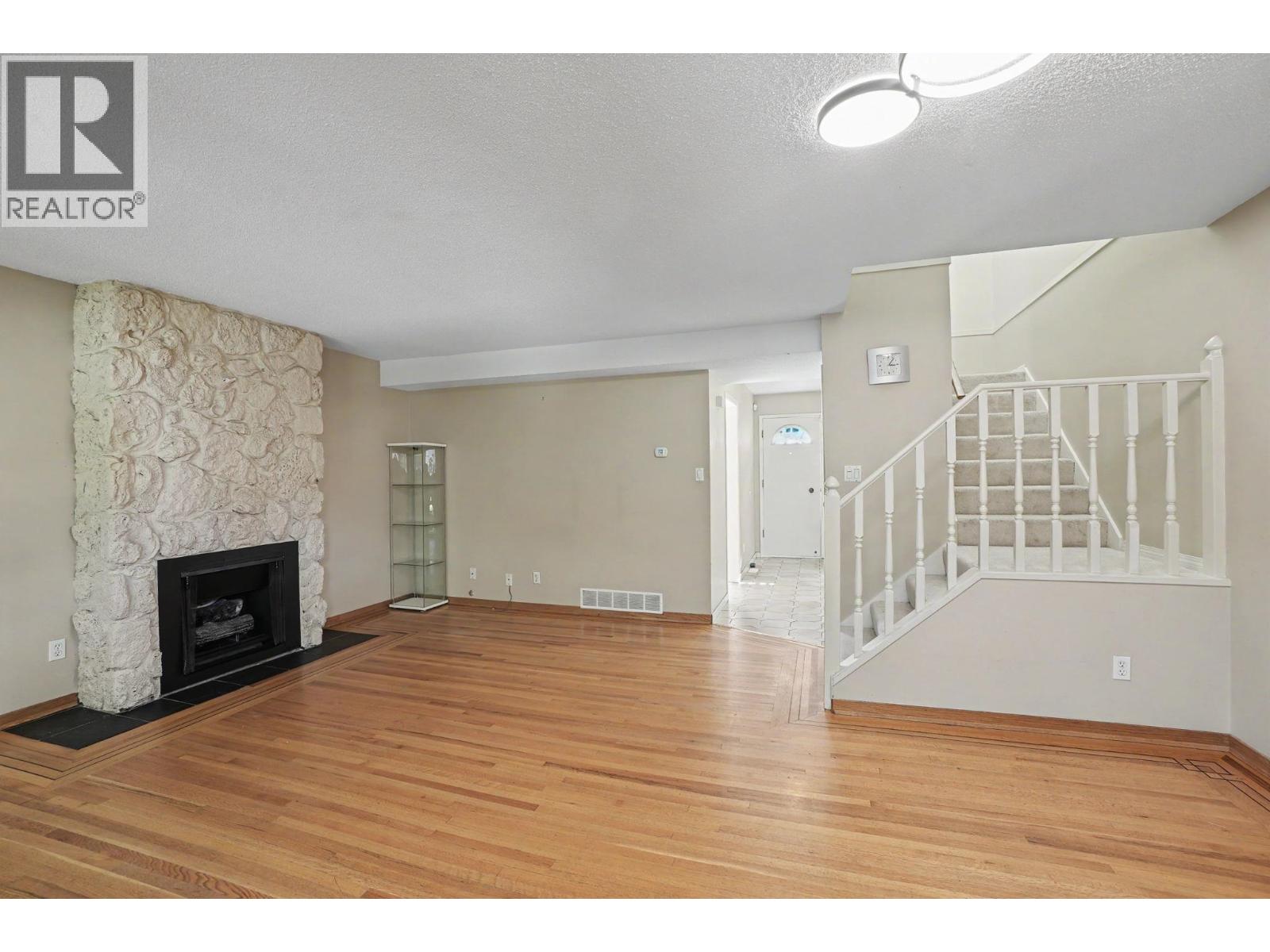 7305 Coronado Drive, Burnaby, British Columbia  V5A 1P9 - Photo 7 - R3111031