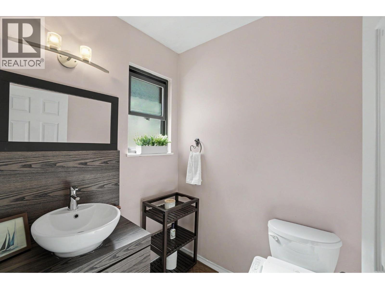 7305 Coronado Drive, Burnaby, British Columbia  V5A 1P9 - Photo 10 - R3111031