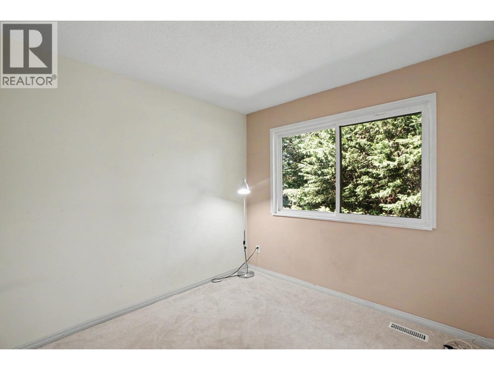 7305 Coronado Drive, Burnaby, British Columbia  V5A 1P9 - Photo 15 - R3111031