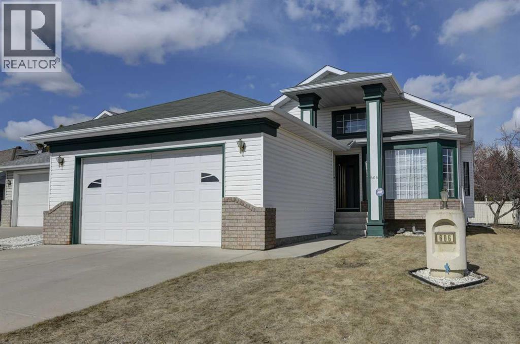 606 Diamond Court SE, Calgary, Alberta  T2J 7C8 - Photo 2 - A2298032