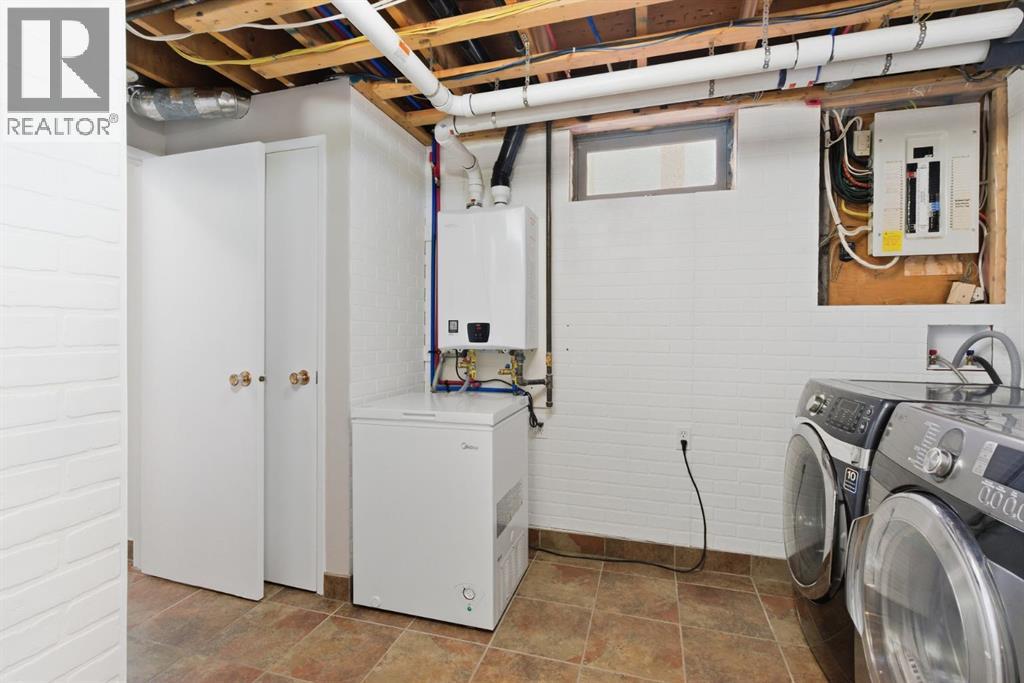 1315 Lake Michigan Crescent SE, Calgary, Alberta  T2J 3E9 - Photo 22 - A2298177