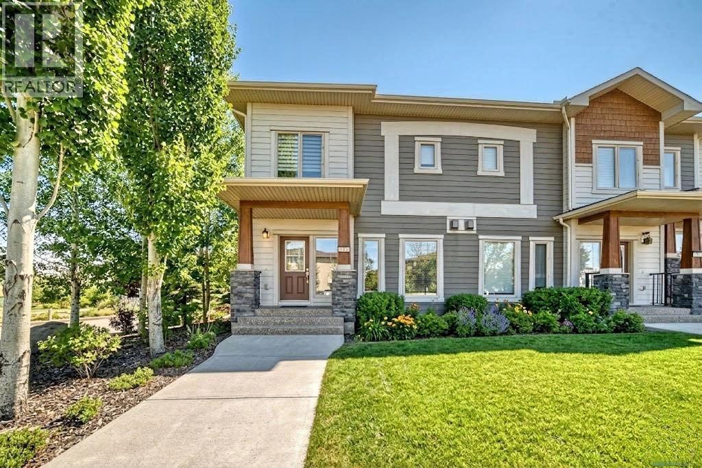 12 Cougar Ridge Landing Sw, Calgary, Alberta  T3H 0X8 - Photo 3 - A2277045