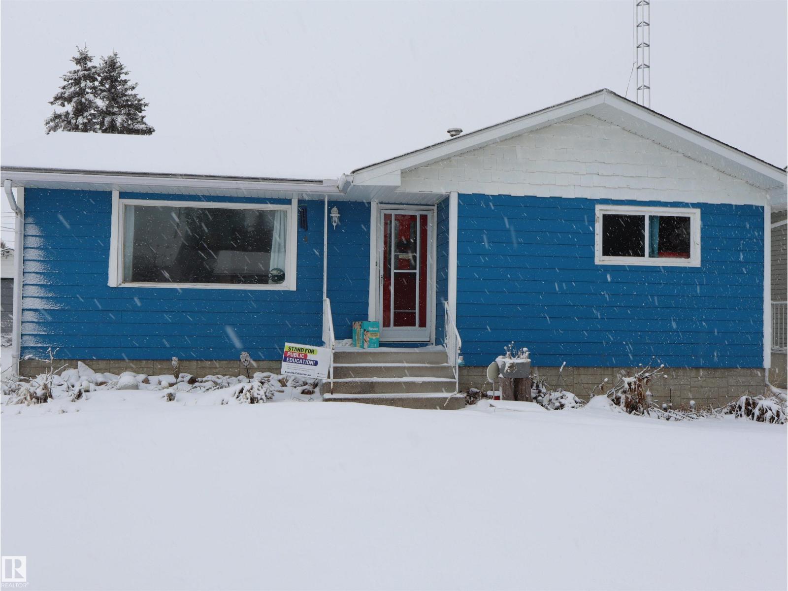 4315 56 Av, Barrhead, Alberta  T7N 1K1 - Photo 2 - E4482421