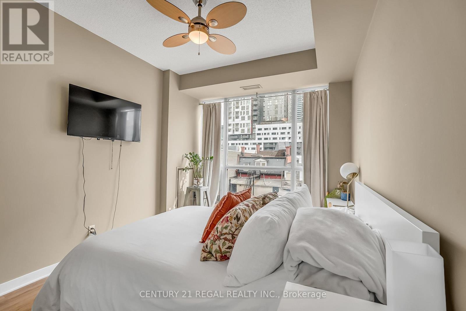 518 - 18 Beverley Street, Toronto, Ontario  M5T 3L2 - Photo 25 - C13003448